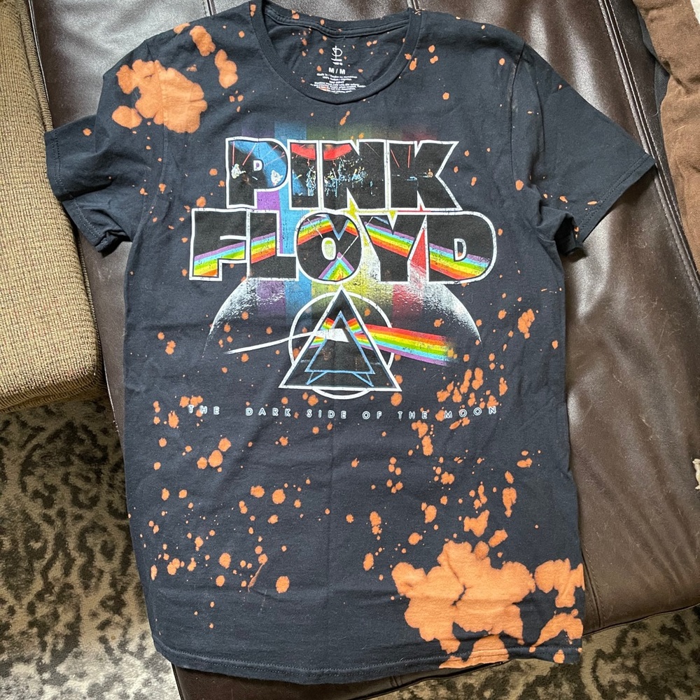 Pink Floyd tee shirt